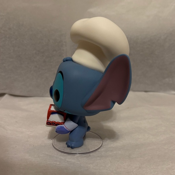 Funko Pop! Blue Stitch As Baker Vinyl Figure - Picture 3 of 9